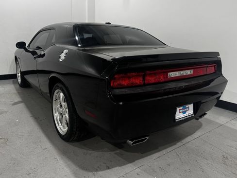 Used 2011 Dodge Challenger R/T image 27