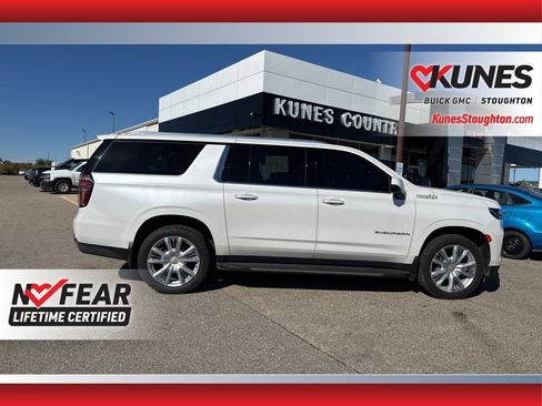 Used 2024 Chevrolet Suburban High Country image 13
