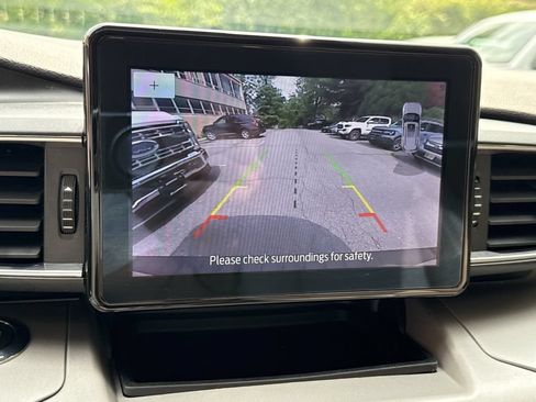 Used 2023 Ford Explorer XLT w/ Equipment Group 202A AWD/4WD image 23