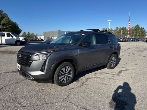 New 2026 Nissan Pathfinder SL w/ Cargo Package image 1