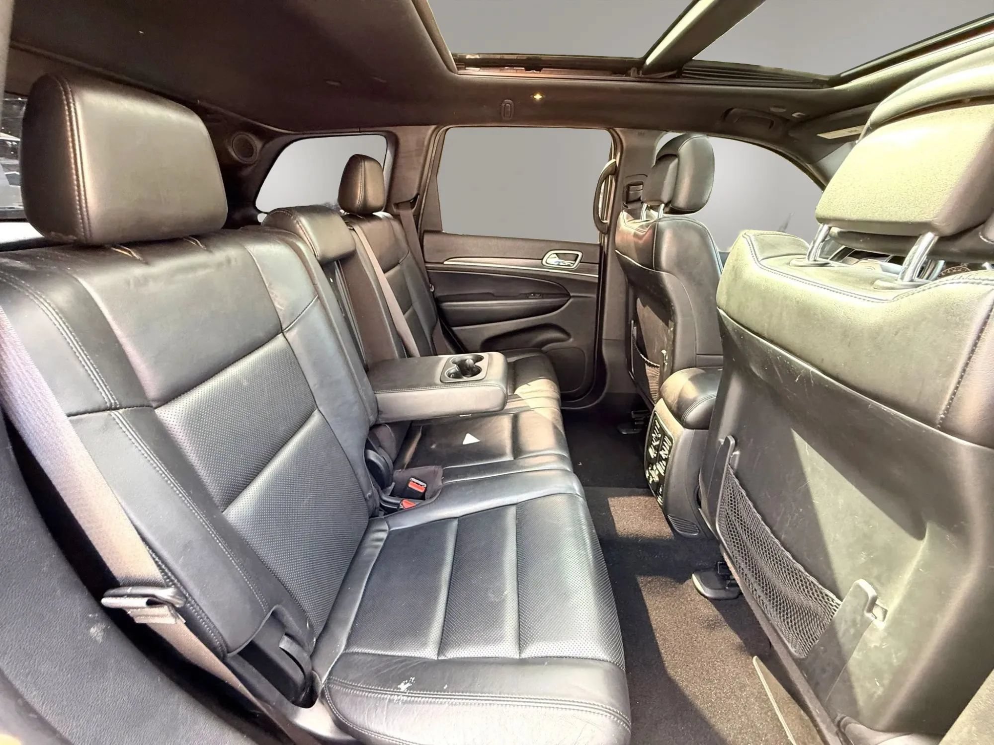 Used 2019 Jeep Grand Cherokee Limited w/ Luxury Group II RWD image 14