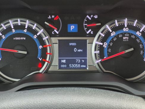 Used 2019 Toyota 4Runner TRD Off-Road Premium AWD/4WD image 23