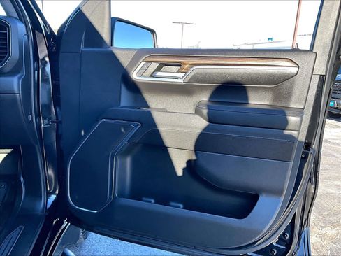 Used 2023 Chevrolet Silverado 1500 RST w/ Rally Edition image 12