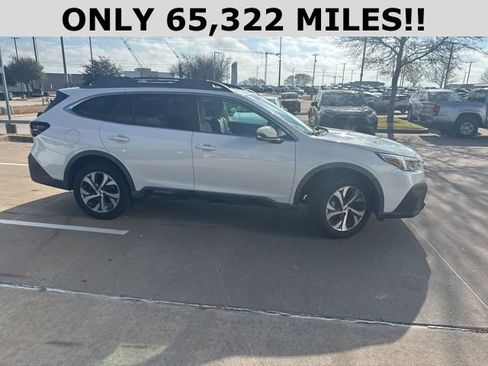 Used 2020 Subaru Outback Limited image 2