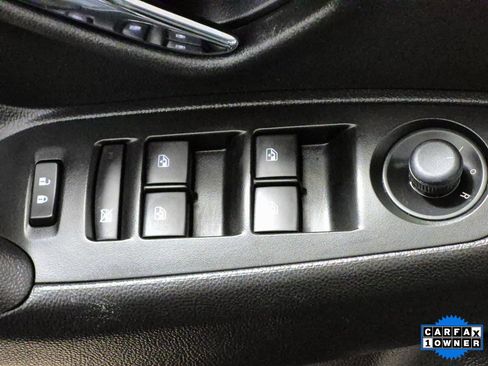 Used 2019 Chevrolet Trax LT w/ LT Convenience Package image 14