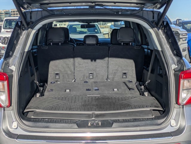 Used 2022 Ford Explorer Limited RWD image 12