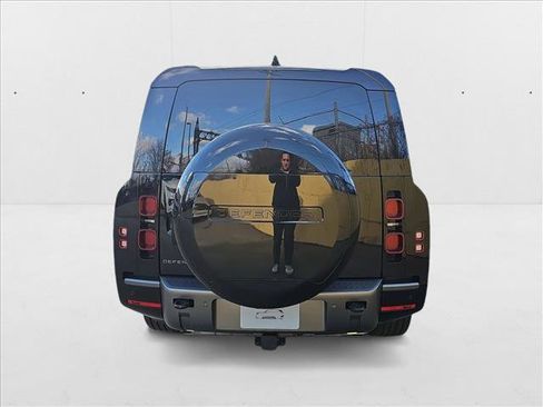 New 2024 Land Rover Defender 130 Outbound image 6