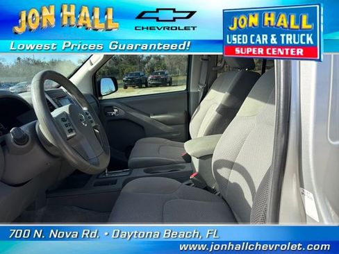 Used 2018 Nissan Frontier SV image 17