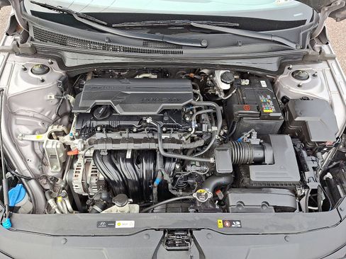 Used 2023 Hyundai Elantra SEL image 28