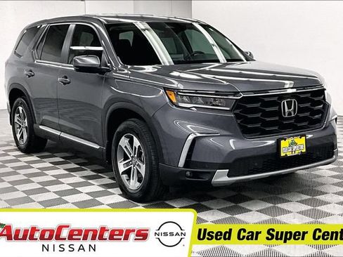 Used 2025 Honda Pilot EX-L image 1