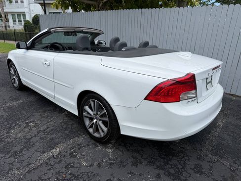 Used 2013 Volvo C70 T5 FWD image 3