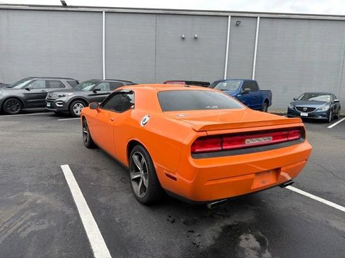 Used 2014 Dodge Challenger R/T RWD image 5