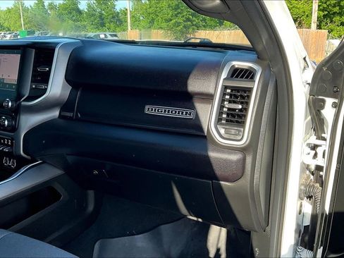 Used 2024 RAM 2500 Big Horn w/ Off Road Package AWD/4WD image 16