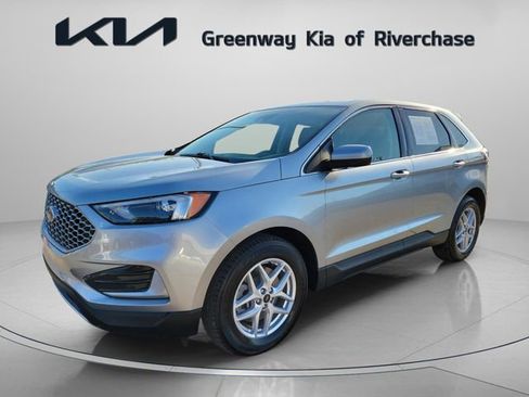 Used 2024 Ford Edge SEL image 3