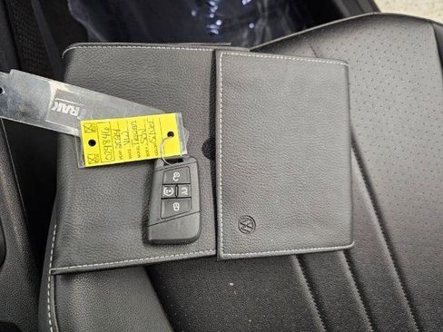 Used 2024 Volkswagen Tiguan Wolfsburg Edition image 23