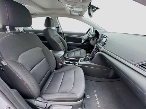 Used 2018 Hyundai Elantra Value Edition FWD image 19