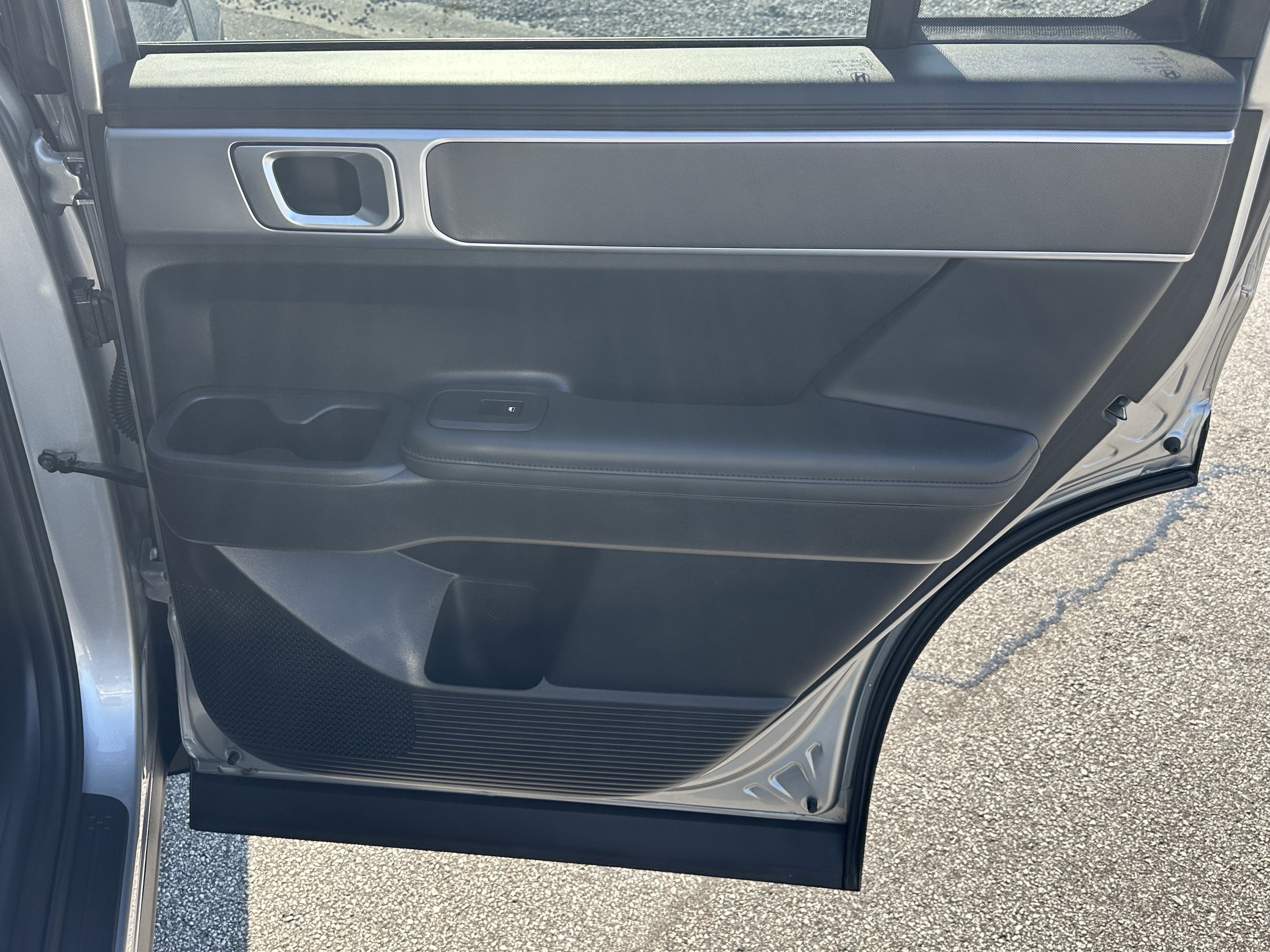 Used 2024 Hyundai Santa Fe SEL FWD image 16