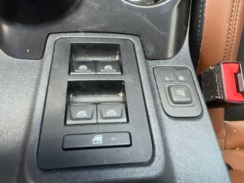 Used 2023 Ford Bronco Outer Banks w/ Sasquatch Package AWD/4WD image 28