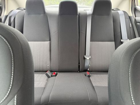 Used 2025 Nissan Sentra SV FWD image 38