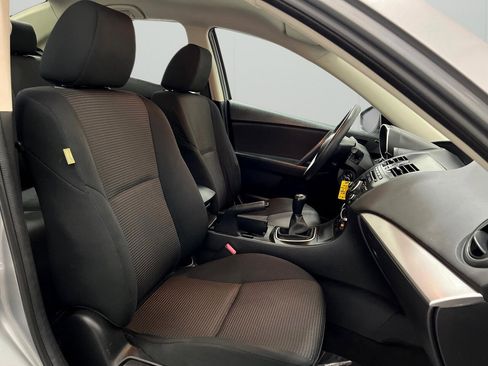 Used 2013 MAZDA MAZDA3 i SV image 18