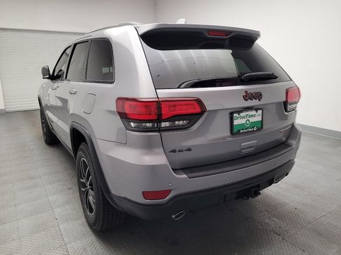 Used 2018 Jeep Grand Cherokee Trailhawk AWD/4WD image 6