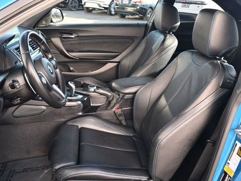 Used 2017 BMW M2 image 16