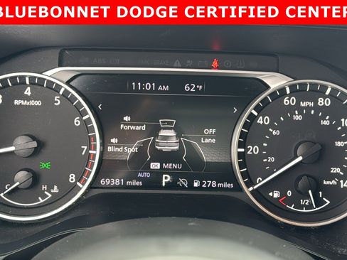 Used 2023 Nissan Pathfinder S image 22