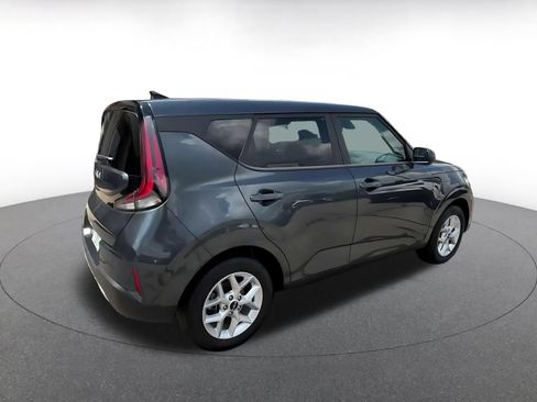 Used 2025 Kia Soul LX w/ LX Technology Package FWD image 15