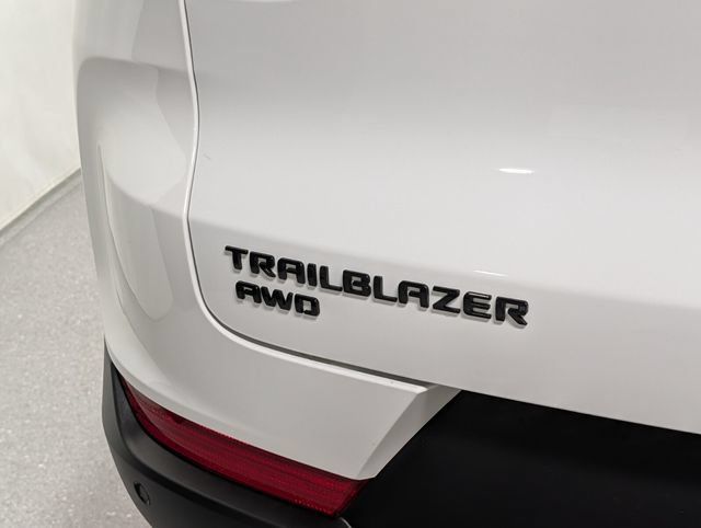 New 2026 Chevrolet TrailBlazer LT AWD/4WD image 5