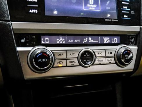 Used 2017 Subaru Outback 2.5i Limited image 22