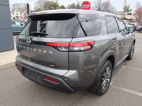 Certified 2024 Nissan Pathfinder S image 6