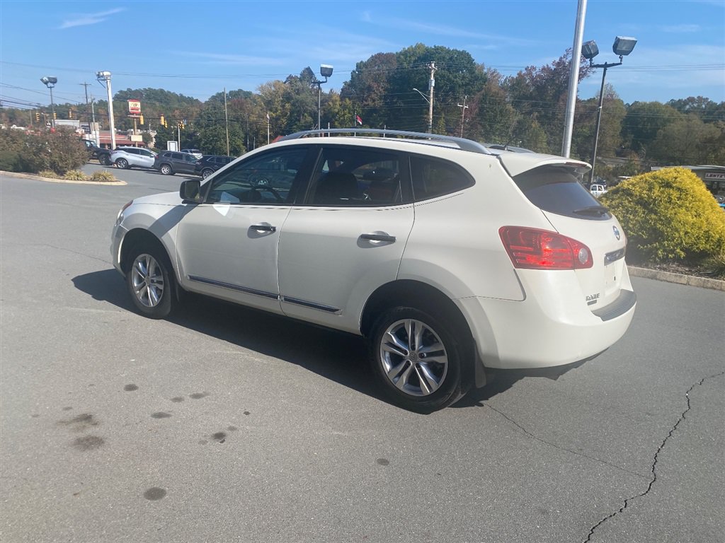 Used 2015 Nissan Rogue S w/ Convenience Package FWD image 4