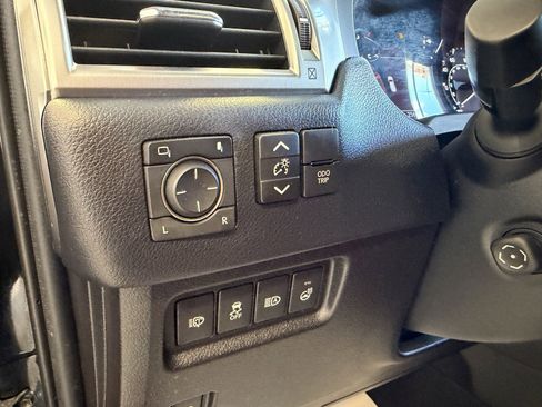 Used 2023 Lexus GX 460 Premium image 33
