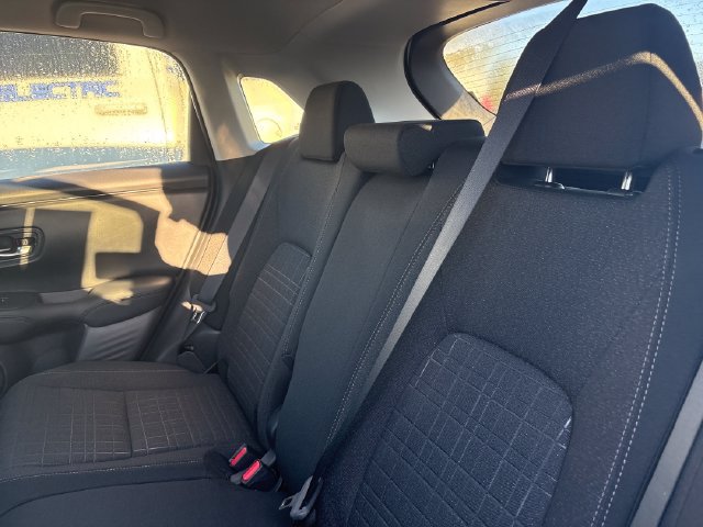 Used 2027 Honda HR-V LX image 10