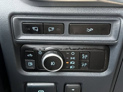 Used 2023 Ford F150 Lariat w/ Equipment Group 502A High image 21