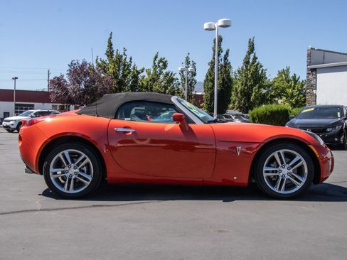 Used 2009 Pontiac Solstice Street Edition image 8