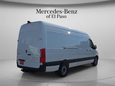 New 2025 Mercedes-Benz Sprinter 2500 image 11