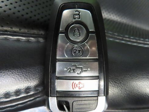 Used 2025 Ford F250 Platinum image 78