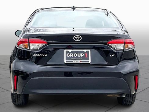 Used 2023 Toyota Corolla LE image 5