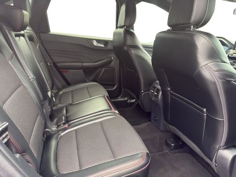 Used 2025 Ford Escape ST-Line AWD/4WD image 6