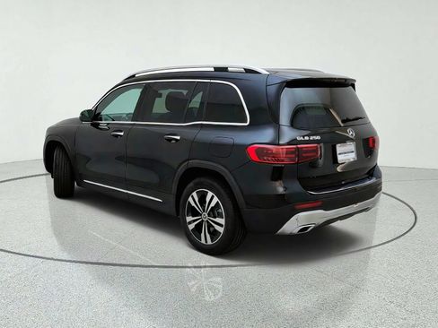 Used 2026 Mercedes-Benz GLB 250 image 12
