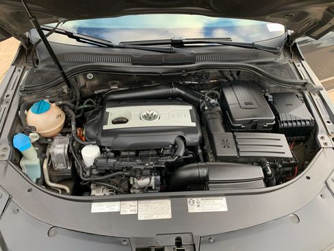 Used 2012 Volkswagen CC Sport FWD image 35