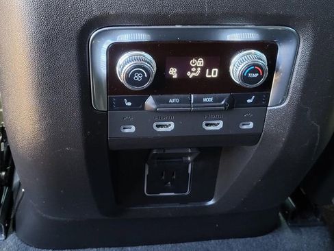Used 2021 GMC Yukon AT4 w/ AT4 Premium Package image 18