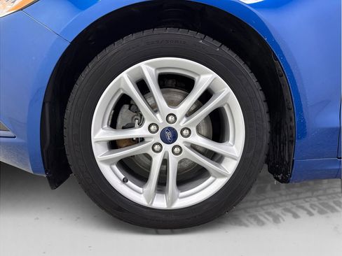 Used 2018 Ford Fusion S image 22