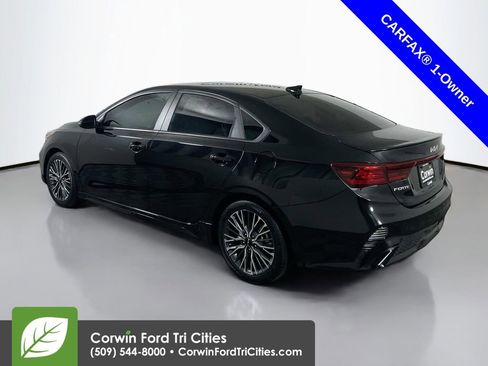 Used 2024 Kia Forte GT-Line w/ GT-Line Premium Package image 11
