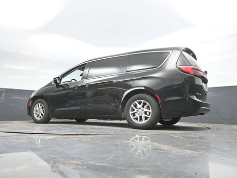 Used 2024 Chrysler Pacifica Touring-L FWD image 49