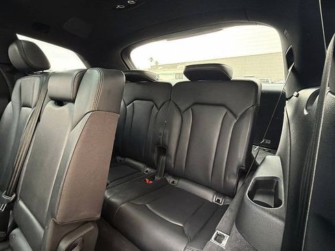 Used 2019 Audi Q7 2.0T Premium Plus w/ Premium Plus Package AWD/4WD image 20