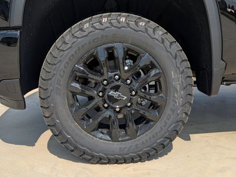 New 2026 Chevrolet Silverado 2500 LT w/ Trail Boss Package AWD/4WD image 7
