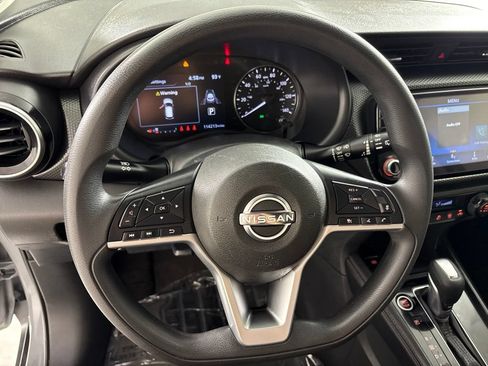 Used 2022 Nissan Kicks SV FWD image 27