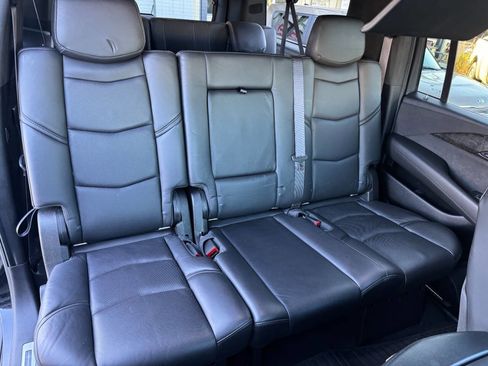 Used 2016 Cadillac Escalade ESV Platinum image 13